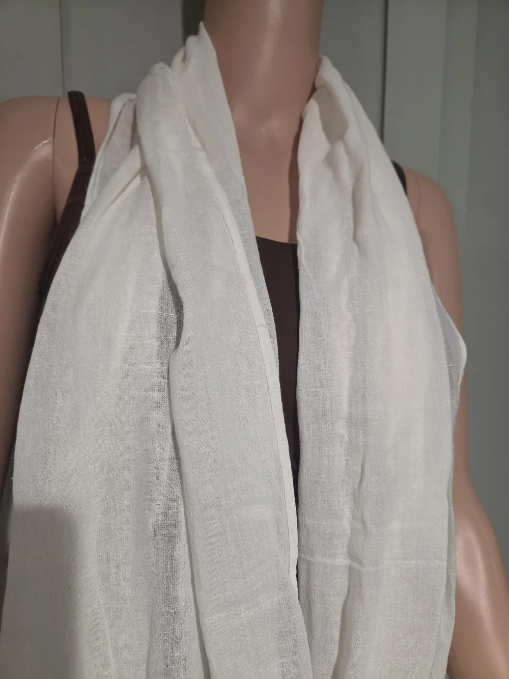 Vintage 1980s Romanian 100% Cotton Embroidered White Shawl Scarf NWT